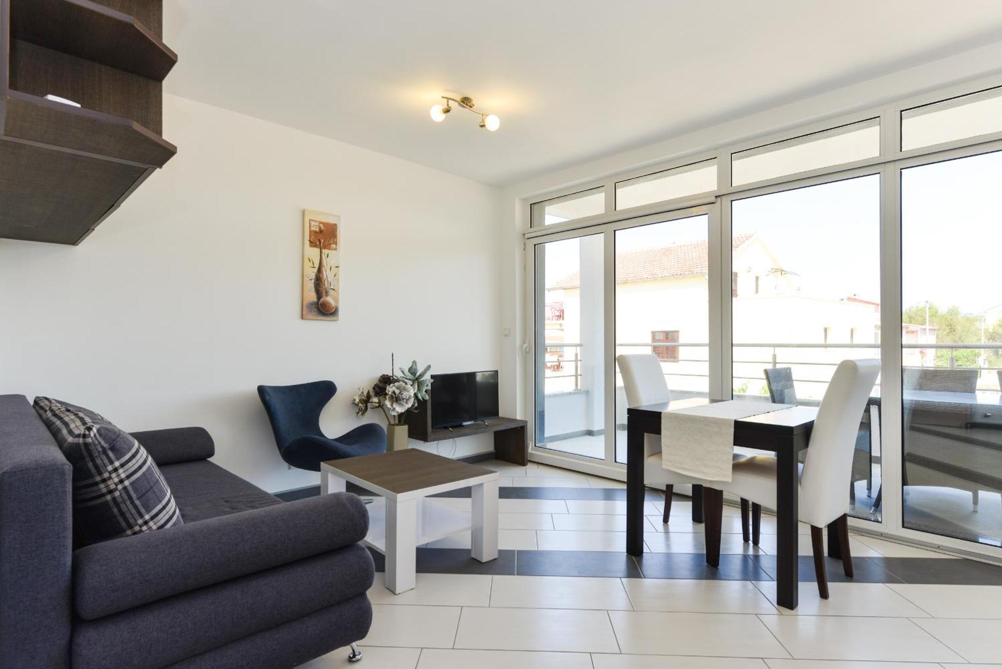 Apartmani Martin Mit Beheiztem Pool With Heated Pool Bibinje Exterior foto